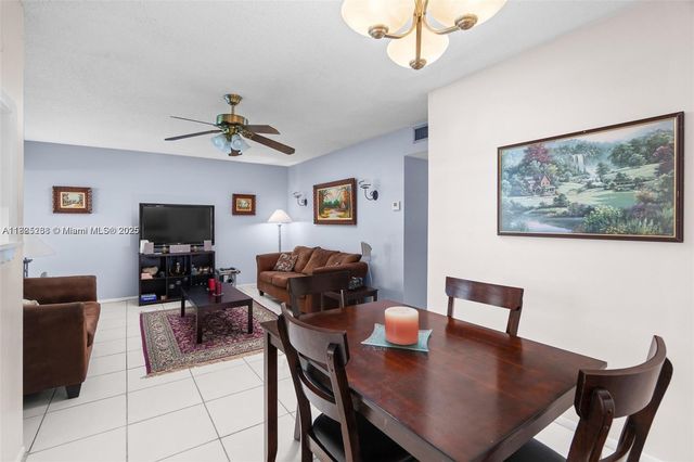 5300 Washington St J115, Hollywood, FL 33021