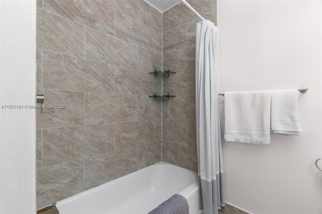 5300 Washington St J115, Hollywood, FL 33021