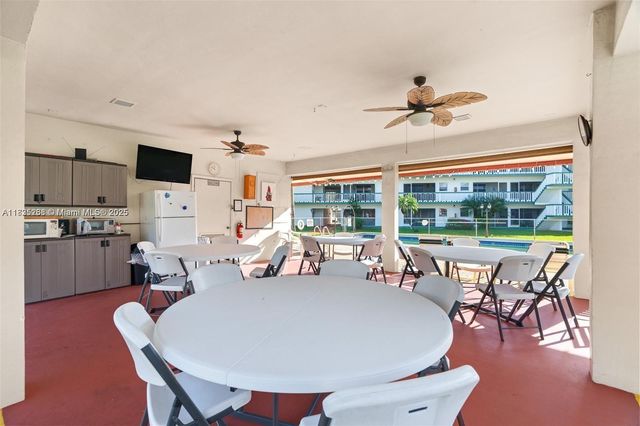 5300 Washington St J115, Hollywood, FL 33021