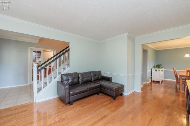 32263 Plumbrook Court, Avon Lake, OH 44012