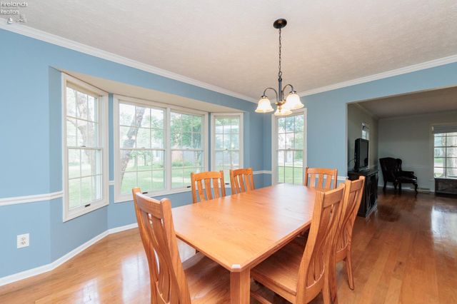 32263 Plumbrook Court, Avon Lake, OH 44012