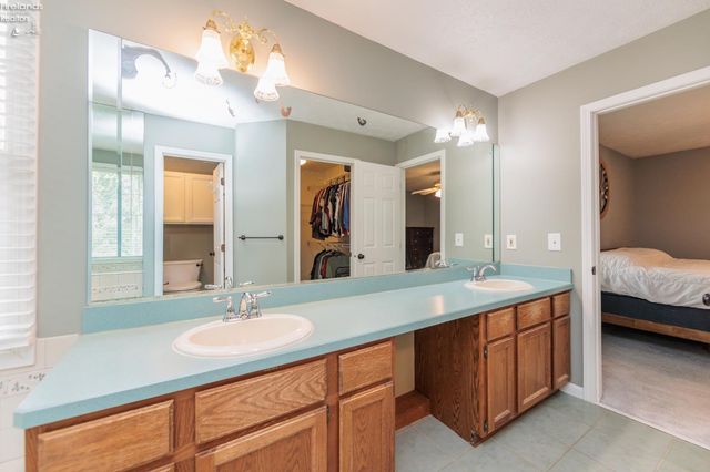 32263 Plumbrook Court, Avon Lake, OH 44012