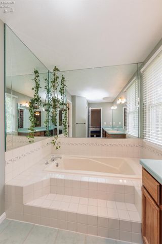 32263 Plumbrook Court, Avon Lake, OH 44012