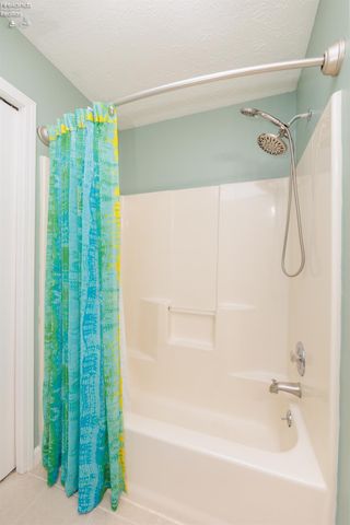 32263 Plumbrook Court, Avon Lake, OH 44012