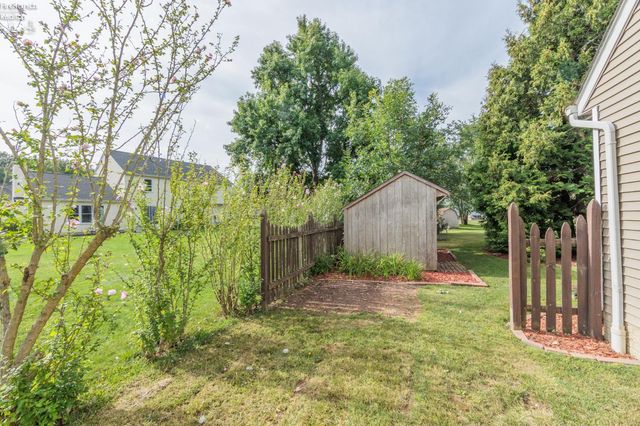 32263 Plumbrook Court, Avon Lake, OH 44012