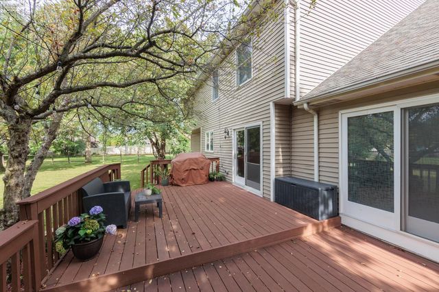 32263 Plumbrook Court, Avon Lake, OH 44012