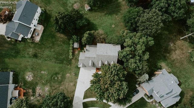 32263 Plumbrook Court, Avon Lake, OH 44012
