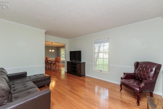 32263 Plumbrook Court, Avon Lake, OH 44012