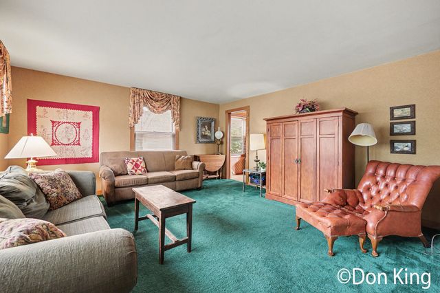 293 13 Mile Road NE, Sparta, MI 49345