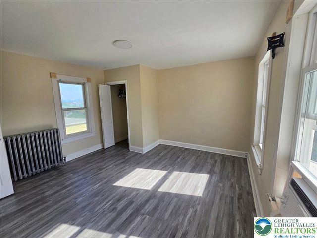 2111 North 1st Avenue, Whitehall Twp, PA 18052
