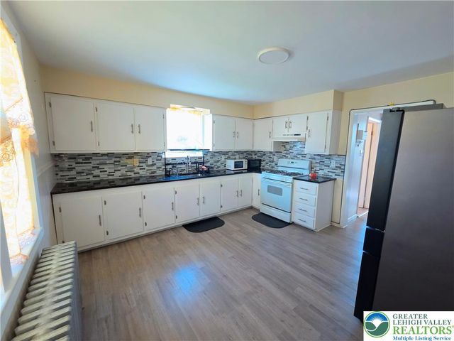 2111 North 1st Avenue, Whitehall Twp, PA 18052