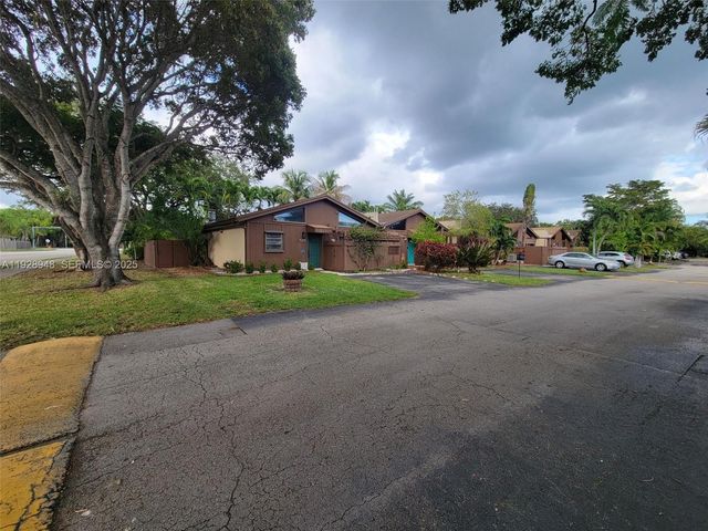 11375 SW 112th Cir Ln S, Miami, FL 33176
