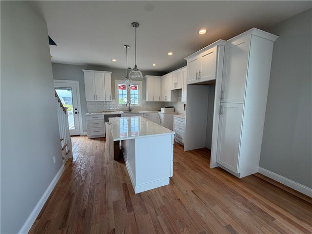25 Bunker Hill Crossing, Portsmouth, RI 02871