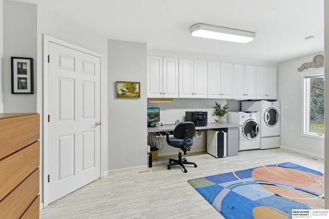 2515 S 105th Avenue, Omaha, NE 68124