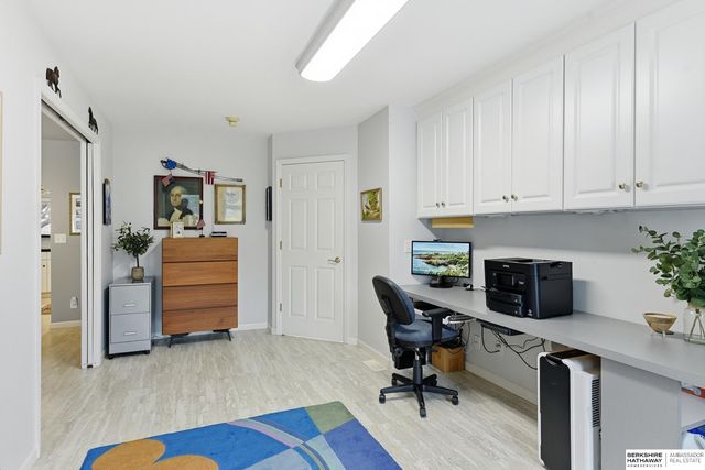 2515 S 105th Avenue, Omaha, NE 68124