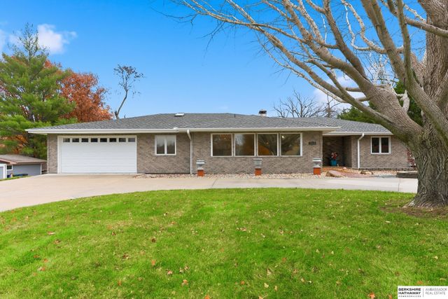 2515 S 105th Avenue, Omaha, NE 68124