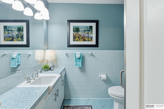 2515 S 105th Avenue, Omaha, NE 68124