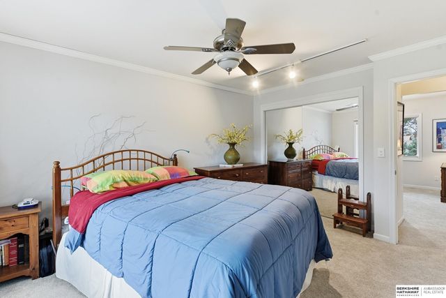 2515 S 105th Avenue, Omaha, NE 68124