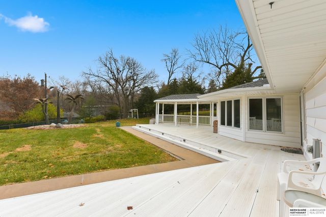 2515 S 105th Avenue, Omaha, NE 68124