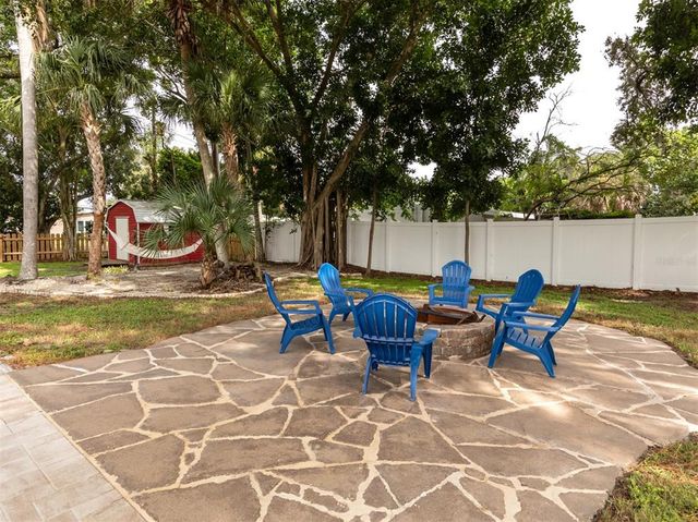6115 Carlton AVENUE, Sarasota, FL 34231
