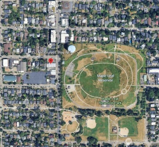 8521 Roosevelt Way NE, Seattle, WA 98115