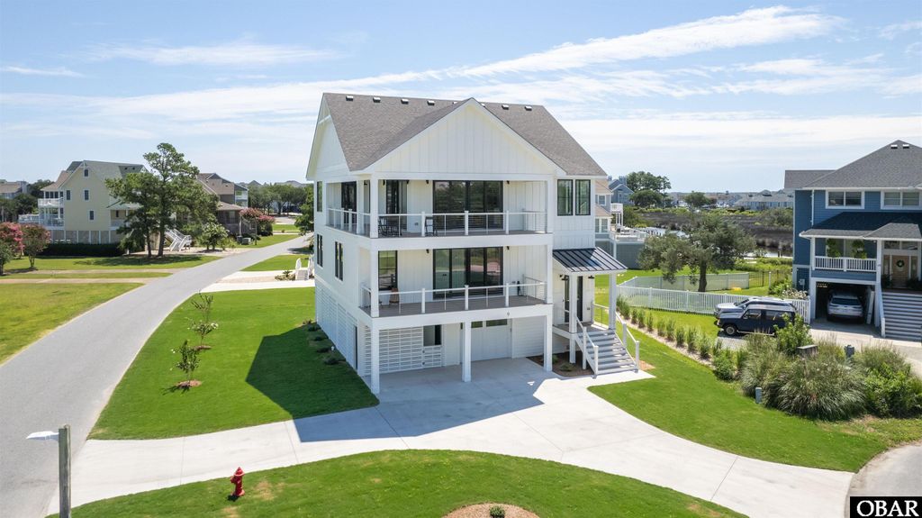 Image 42 of property listing at 9 S Hammock Court, Manteo, NC 27954