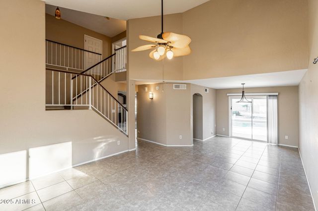 15601 S 37TH Way, Phoenix, AZ 85048