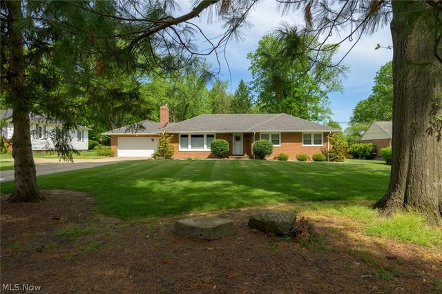 34995 Solon Road, Solon, OH 44139