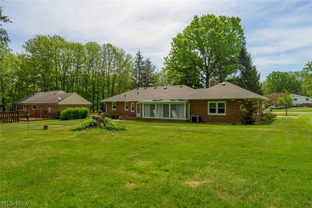 34995 Solon Road, Solon, OH 44139