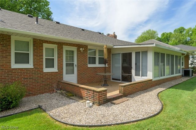 34995 Solon Road, Solon, OH 44139