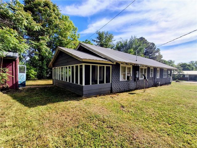 202 Douglas Street, Berryville, AR 72616