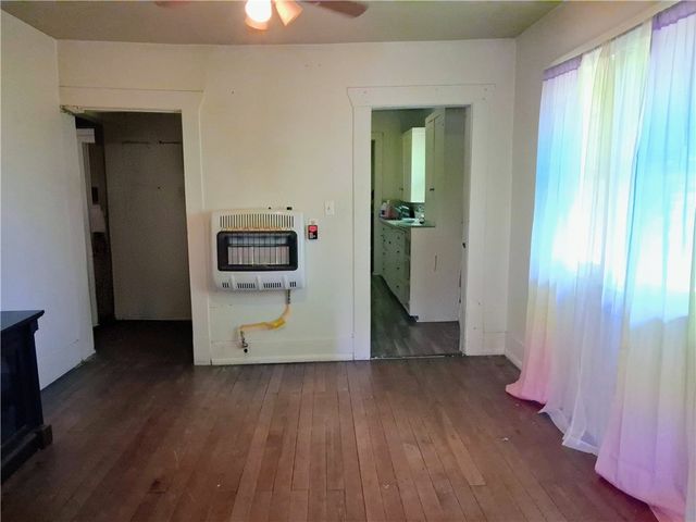 202 Douglas Street, Berryville, AR 72616