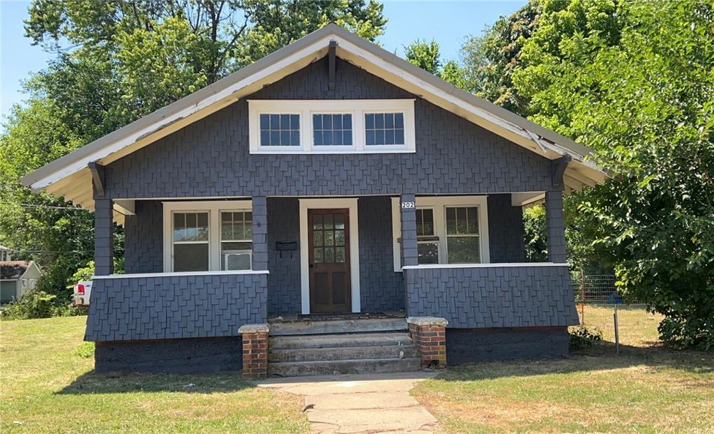 202 Douglas Street, Berryville, AR 72616