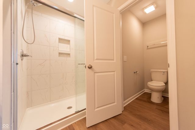 7042 Pinnacle Drive, Columbus, IN 47201