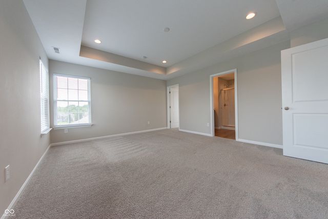 7042 Pinnacle Drive, Columbus, IN 47201