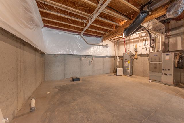 7042 Pinnacle Drive, Columbus, IN 47201