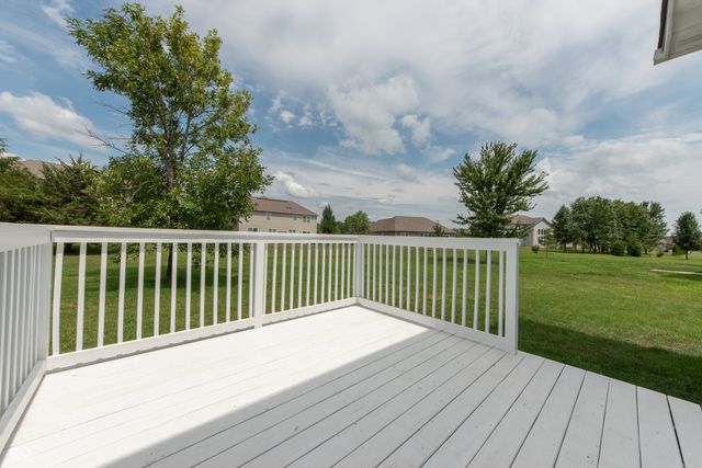 7042 Pinnacle Drive, Columbus, IN 47201