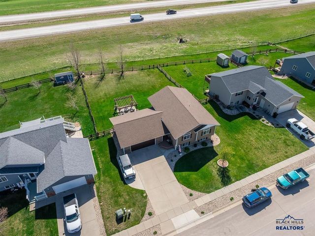1727 IRON HORSE LOOP, Spearfish, SD 57783