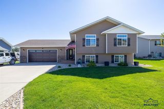 1727 IRON HORSE LOOP, Spearfish, SD 57783