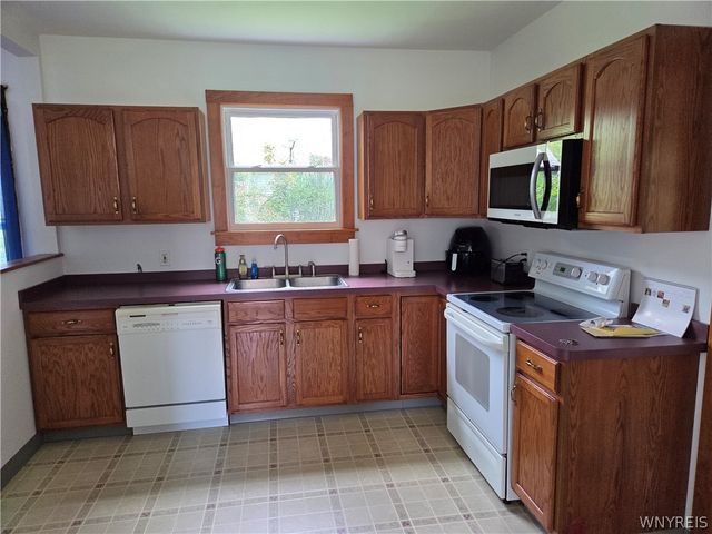 121 Fredericka Street, North Tonawanda, NY 14120
