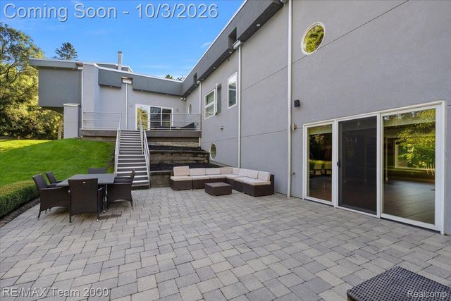 30525 Rosemond Drive, Franklin Village, MI 48025