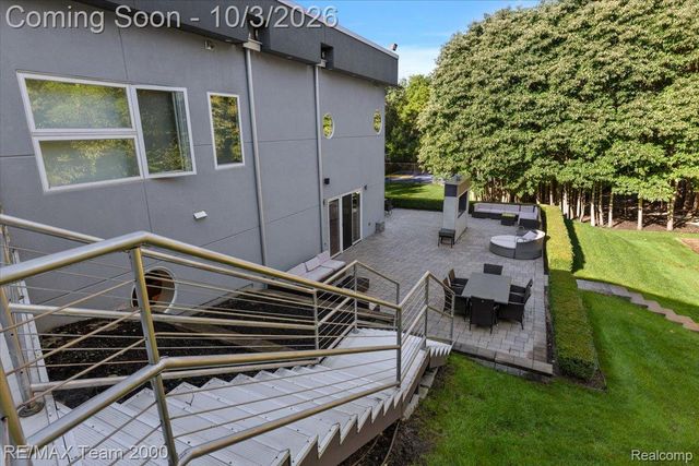 30525 Rosemond Drive, Franklin Village, MI 48025