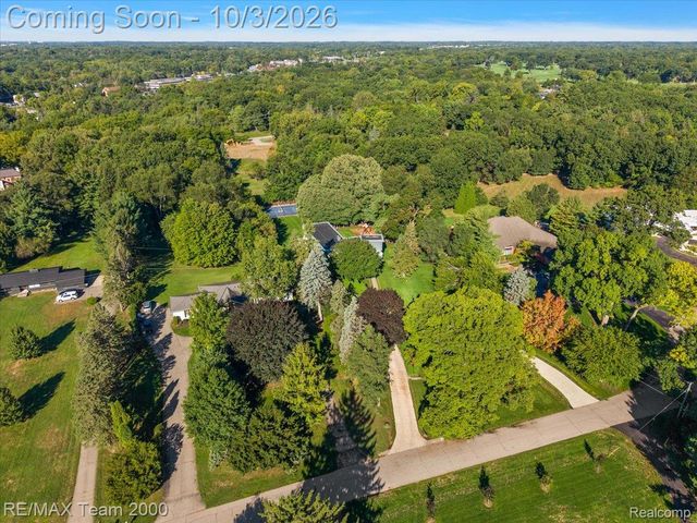 30525 Rosemond Drive, Franklin Village, MI 48025