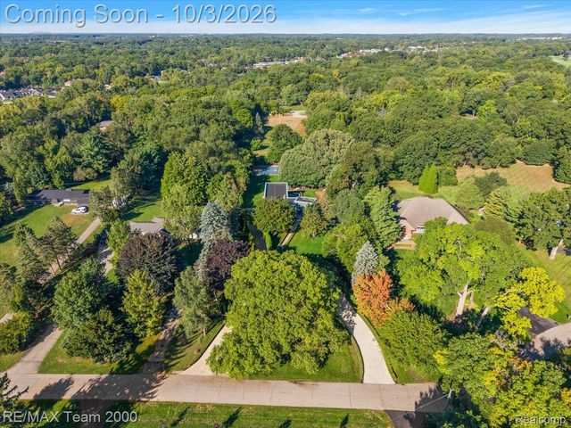 30525 Rosemond Drive, Franklin Village, MI 48025