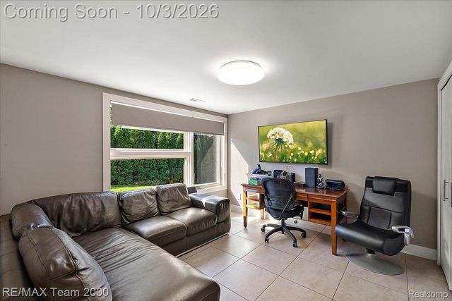 30525 Rosemond Drive, Franklin Village, MI 48025