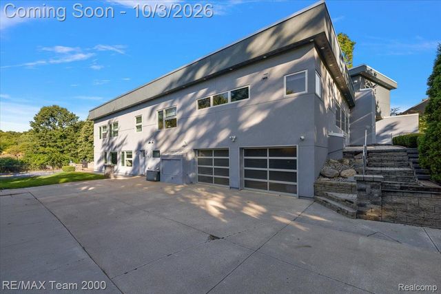 30525 Rosemond Drive, Franklin Village, MI 48025