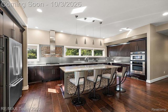 30525 Rosemond Drive, Franklin Village, MI 48025