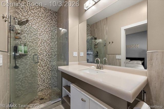 30525 Rosemond Drive, Franklin Village, MI 48025