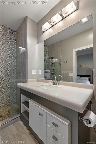 30525 Rosemond Drive, Franklin Village, MI 48025