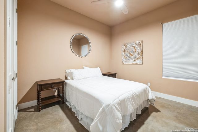 1062 Lariat, Bandera, TX 78003